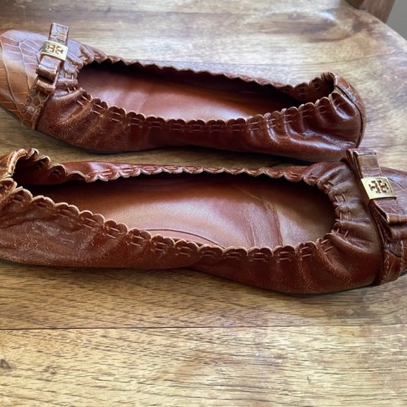 Tory Burch Flat - Picture 2 of 8